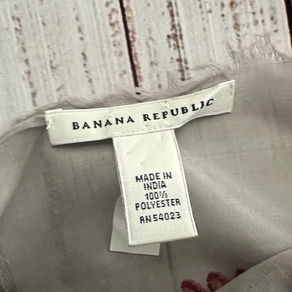 Banana Republic Gray and Burgundy Paisley Scarf - Picture 2 of 5